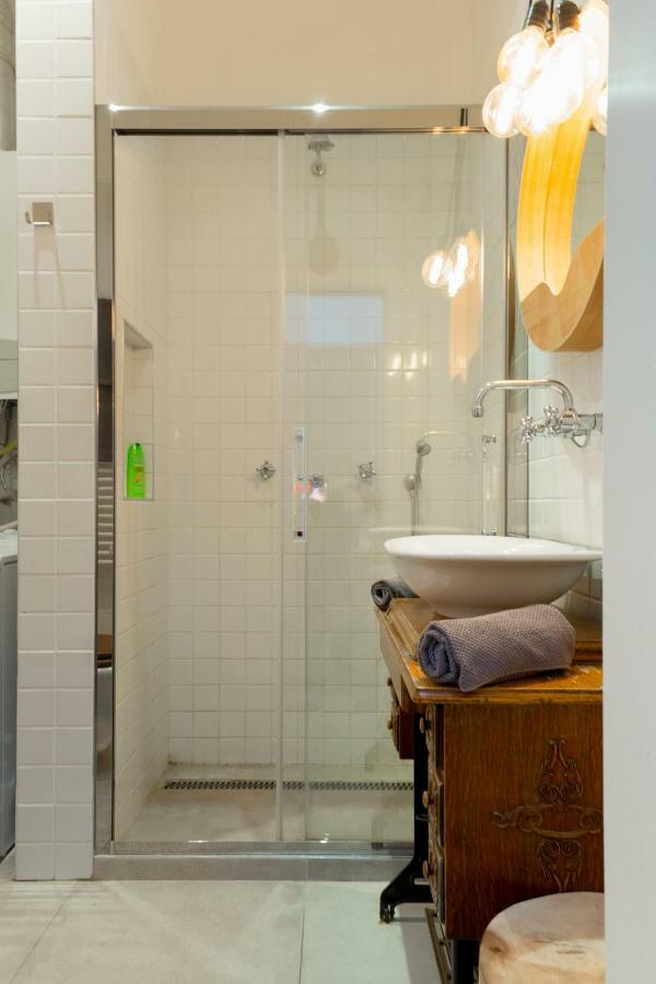 Luxury Twin 1-Bedroom In Kazinczy Street Budapest Extérieur photo